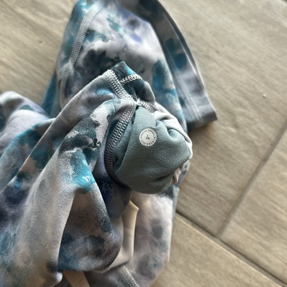 Lululemon Align Short 8"
Kaleidofloral Multi - Picture 6 of 9